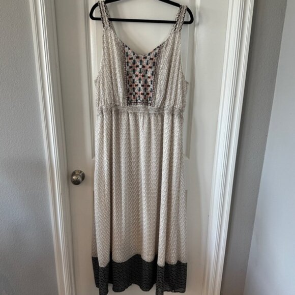 Skies Are Blue Cream Embroidered Maxi Dress - Picture 1 of 8